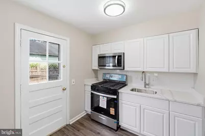 514 Crabb Avenue, Rockville, MD 20850 - Photo 4