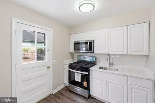 514 Crabb Ave, Rockville, MD 20850 - Photo 4