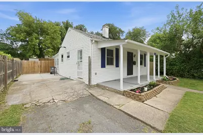 514 Crabb Avenue, Rockville, MD 20850 - Photo 2