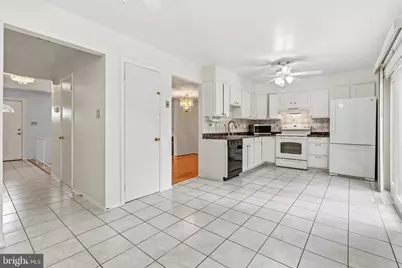 18617 Chickadee Lane, Gaithersburg, MD 20879 - Photo 8