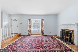 18617 Chickadee Ln, Gaithersburg, MD 20879 - Photo 2