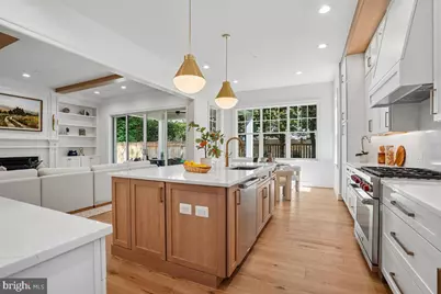 4807 Derussey Parkway, Chevy Chase, MD 20815 - Photo 18
