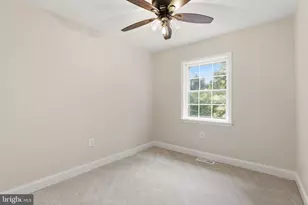 674 Azalea Dr, Rockville, MD 20850 - Photo 22