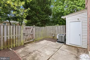 674 Azalea Dr, Rockville, MD 20850 - Photo 12