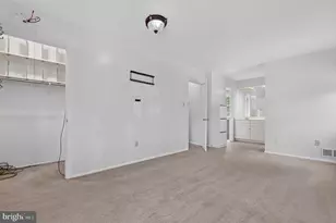 8912 N Westland Dr, Gaithersburg, MD 20877 - Photo 26
