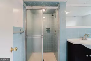 10200 Duvawn Pl, Silver Spring, MD 20902 - Photo 36