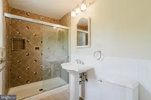 10200 Duvawn Pl, Silver Spring, MD 20902 - Photo 28