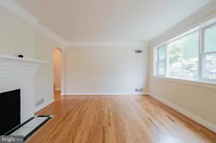 10200 Duvawn Pl, Silver Spring, MD 20902 - Photo 4