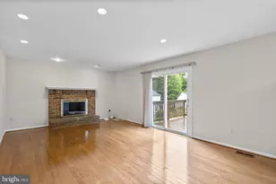 1119 Halesworth Dr, Potomac, MD 20854 - Photo 16