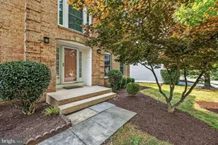 14107 Silent Wood Way, North Potomac, MD 20878 - Photo 2