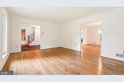 11701 Beekman Place, Rockville, MD 20854 - Photo 8