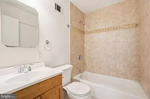 11701 Beekman Pl, Rockville, MD 20854 - Photo 34