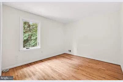 11701 Beekman Place, Rockville, MD 20854 - Photo 32