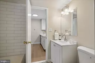 10102 Hellingly Pl, Montgomery Village, MD 20886 - Photo 18