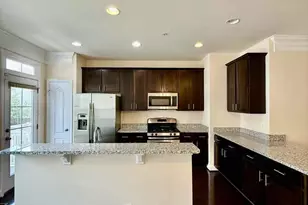 11918 Weybridge Lane, Germantown, MD 20876 - Photo 8