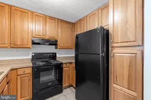9900 Boysenberry Way, Gaithersburg, MD 20879 - Photo 8