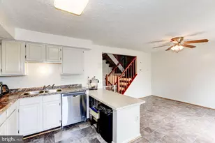 10117 Shelldrake Cir, Damascus, MD 20872 - Photo 8