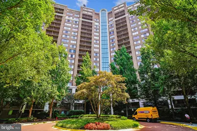 10101 Grosvenor Place #407, Rockville, MD 20852 - Photo 2