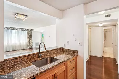 10101 Grosvenor Place #407, Rockville, MD 20852 - Photo 8