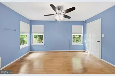 933 Hillside Lake Terrace #110, Gaithersburg, MD 20878 - Photo 14