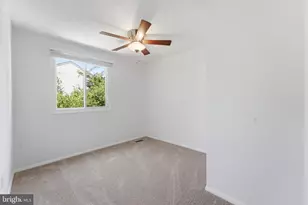 19026 Partridge Wood Dr, Germantown, MD 20874 - Photo 18