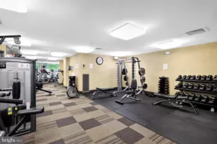 10101 Grosvenor Pl, Rockville, MD 20852 - Photo 26
