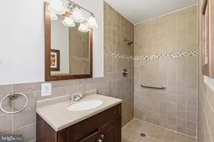 9706 Dameron Dr, Silver Spring, MD 20910 - Photo 16