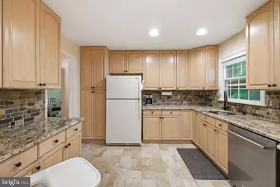 11937 Bayswater Road, Gaithersburg, MD 20878 - Photo 12