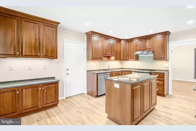 10313 Dickens Avenue, Bethesda, MD 20814 - Photo 8