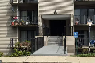 132 Duvall Ln, Gaithersburg, MD 20877 - Photo 2