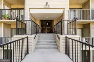 132 Duvall Ln, Gaithersburg, MD 20877 - Photo 2