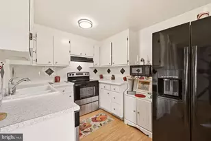 11529 Fenchurch Ct, Germantown, MD 20876 - Photo 8
