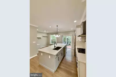 9730 Washingtonian Boulevard, Gaithersburg, MD 20878 - Photo 10