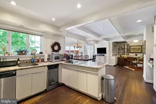10600 Red Barn Ln, Potomac, MD 20854 - Photo 16