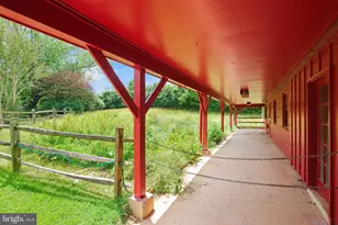 10600 Red Barn Ln, Potomac, MD 20854 - Photo 42