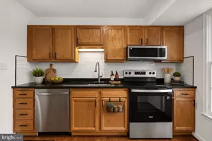 19943 Spur Hill Dr, Montgomery Village, MD 20886 - Photo 10