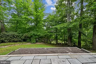 6620 Fernwood Ct, Bethesda, MD 20817 - Photo 72