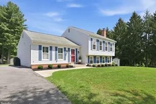 12201 Horse Center Rd, North Potomac, MD 20878 - Photo 2