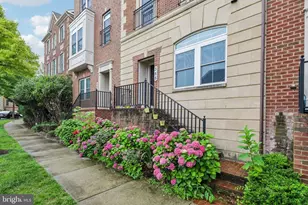 355 Parkview Ave, Gaithersburg, MD 20878 - Photo 2