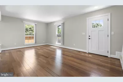 19306 Sandy Lake Drive, Gaithersburg, MD 20879 - Photo 2