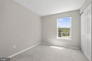 19306 Sandy Lake Dr, Gaithersburg, MD 20879 - Photo 16