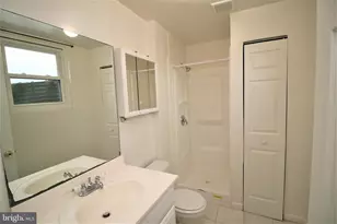 118 Middle Point Ct, Gaithersburg, MD 20877 - Photo 22