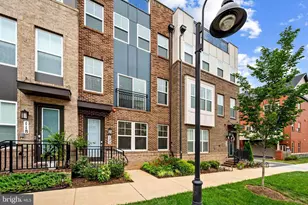 122 Dickenson Dr, Gaithersburg, MD 20878 - Photo 2