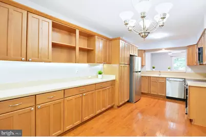 13326 Waterside Circle, Germantown, MD 20874 - Photo 8