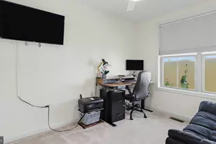 13813 Byrne Park Dr, Clarksburg, MD 20871 - Photo 40