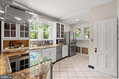 823 Bonifant Street, Silver Spring, MD 20910 - Photo 14