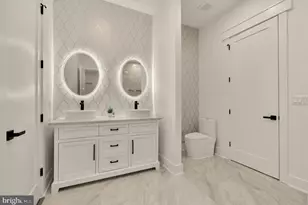 811 Sligo Creek Pkwy, Takoma Park, MD 20912 - Photo 52