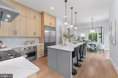 8104 Woodhaven Boulevard, Bethesda, MD 20817 - Photo 10