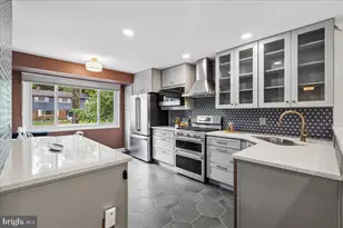 9817 Cherry Tree Ln, Silver Spring, MD 20901 - Photo 14