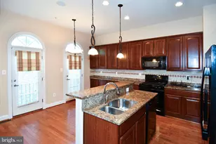 589 Cedar Spring St, Gaithersburg, MD 20877 - Photo 2